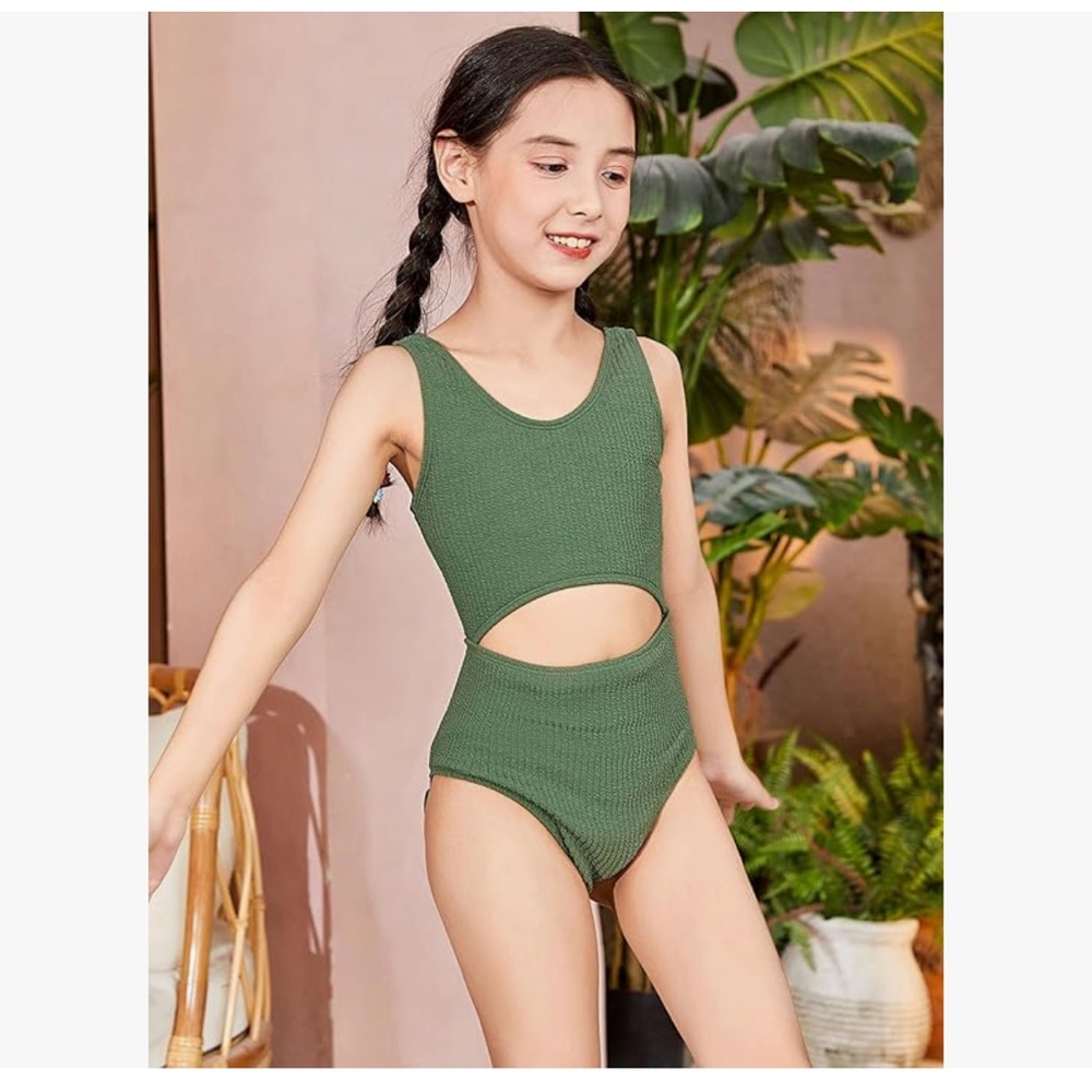 Milumia Girl’s One Piece Swimsuit- NWOT